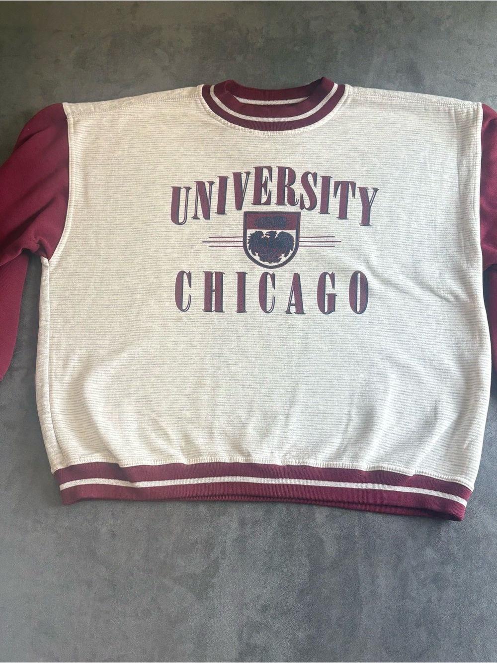 VTG 80's University Chicago Maroon and Cream Crewneck Sweatshirt Mint Condition